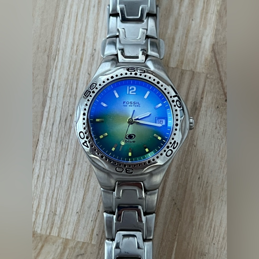Fossil Ladies Watch Blue Model Ombre Blue Dial Blue Crystal Stainless Bracelet